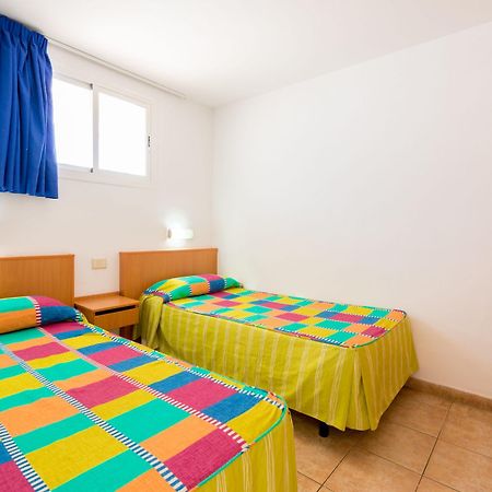 Apartamentos Karina Πλάγια ντελ Ινγκλές Εξωτερικό φωτογραφία