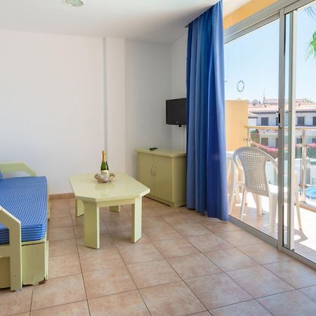 Apartamentos Karina Πλάγια ντελ Ινγκλές Εξωτερικό φωτογραφία