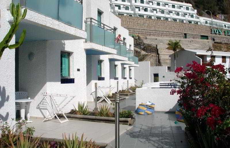 Apartamentos Karina Πλάγια ντελ Ινγκλές Εξωτερικό φωτογραφία